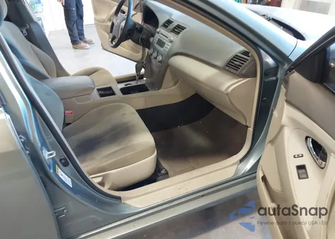 2009 Toyota Camry Le z USA, uszkodzony, nr VIN 4T1BE46KX9U829332